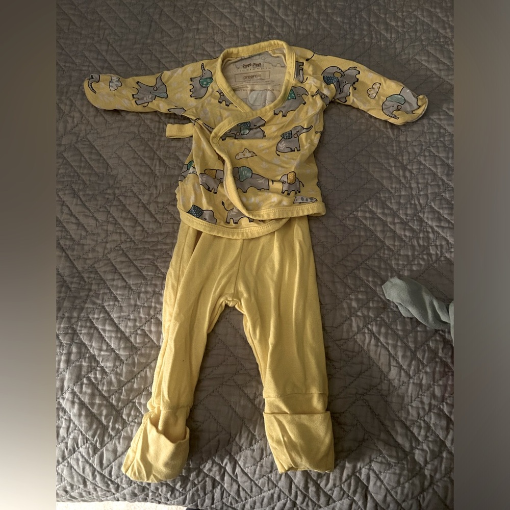 Little Sleepies two piece Preemie size outfit. Bamboo material.